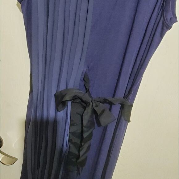 Vera Wang‎ pleated super soft dress size medium - Picture 4 of 7